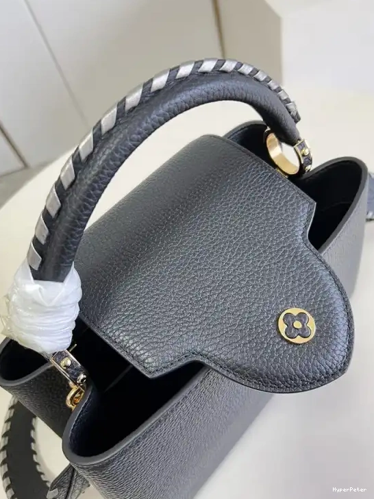VUITTON LOUIS MM CAPUCINES 0523